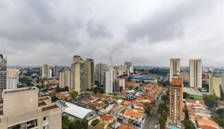Apartamento à venda com 3 quartos, sendo 2 suítes, em Campo Belo, São Paulo, SP