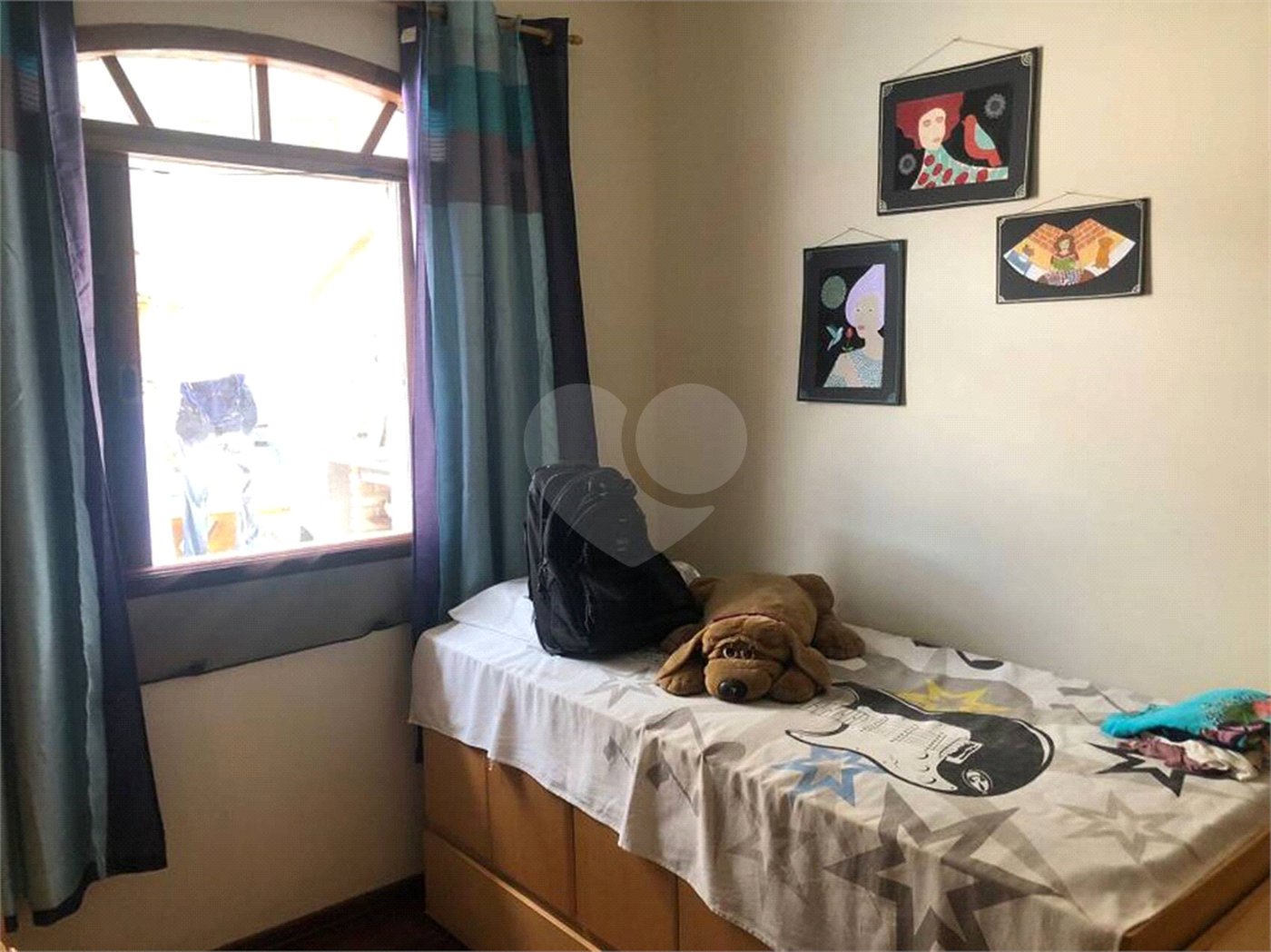 Casa à venda com 4 quartos, sendo 2 suítes,  no condomínio Altos da Serra 1, São José dos Campos - SP
