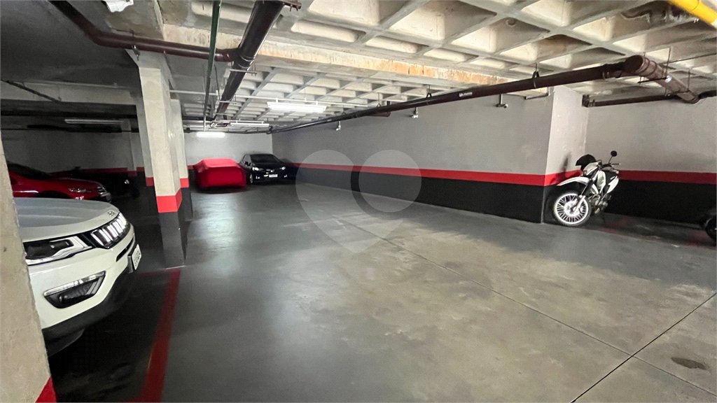Apartamento à venda com 2 quartos, sendo 1 suíte,  em Carandiru, São Paulo, SP