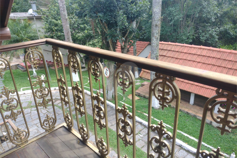 Casa à venda com 4 quartos, sendo 2 suítes,  no condomínio Cinco Lagos, Mairiporã - SP