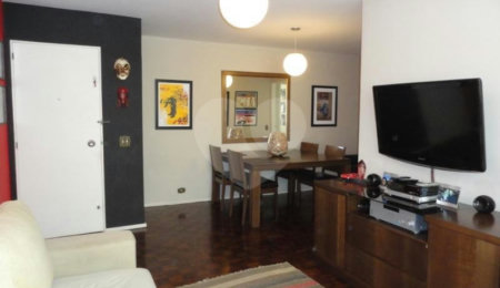 Apartamento à venda com 3 quartos, sendo 1 suíte,  em Moema, São Paulo, SP