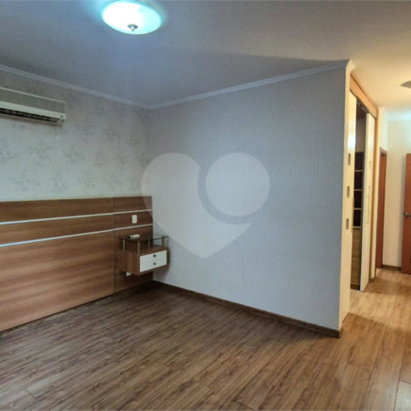 Casa para alugar com 3 quartos, sendo 1 suíte, no condomínio Recanto dos Paturis, Vinhedo - SP