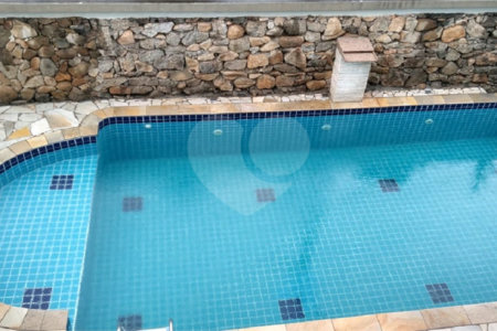 Sobrado à venda com 3 quartos, sendo 1 suíte,  em Retiro das Fontes, Atibaia, SP