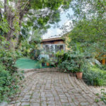 Casa Térrea à venda ou para alugar com 5 quartos, sendo 2 suítes,  em Jardim Prudência, São Paulo, SP