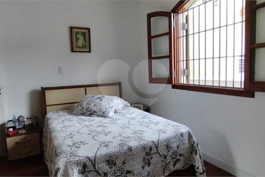 Casa Térrea à venda com 3 quartos, sendo 2 suítes, em Horto, São Paulo, SP