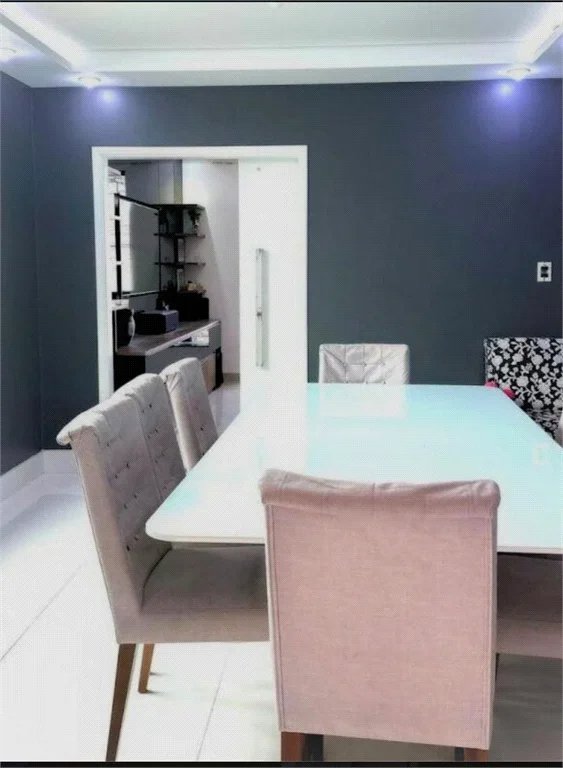 Casa à venda com 4 quartos, sendo 2 suítes, em Pinheiros, São Paulo, SP