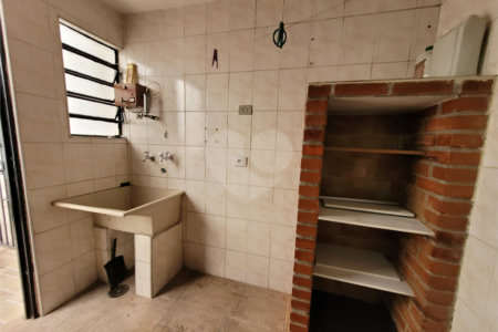 Sobrado à venda com 2 quartos em Jardim Mangalot, São Paulo, SP