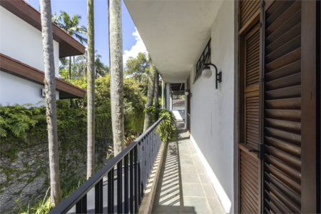 Sobrado à venda com 4 quartos, sendo 2 suítes, em Vila Morumbi, São Paulo, SP