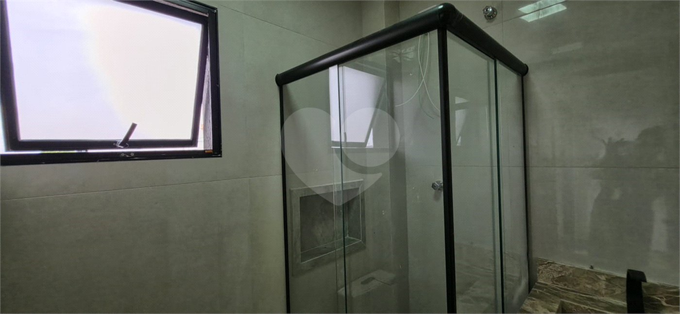Sobrado à venda com 3 quartos, sendo 1 suíte, em Vila Bonilha, São Paulo, SP