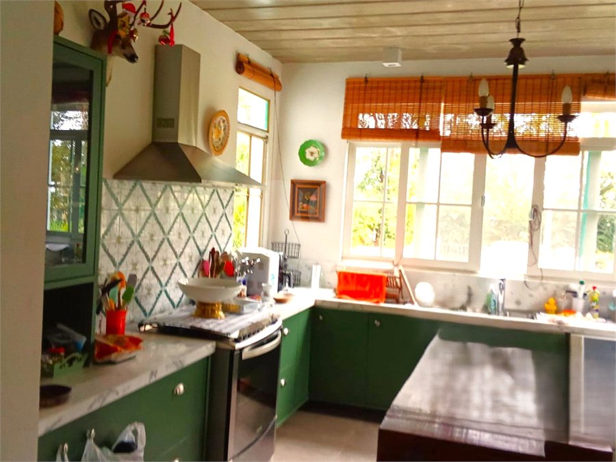 Casa à venda com 4 quartos, sendo 2 suítes,  no condomínio Vivenda do Lago, Sorocaba - SP