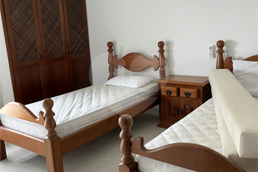 Apartamento à venda ou para alugar com 3 quartos, sendo 1 suíte, em Enseada, Guarujá, SP