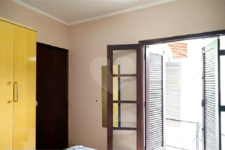 Casa para venda e locação no Campo Belo de 120M² com 3 dormitórios, 1 suíte e 3 vagas