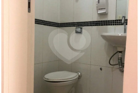 Sala comercial para locação em Pinheiros