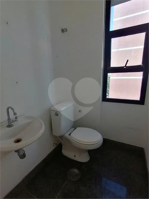 SALA COMERCIAL, 106m2, NO PARAISO
