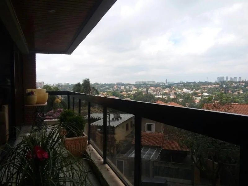 Apartamento à venda com 4 suítes em Jardim Leonor, São Paulo, SP