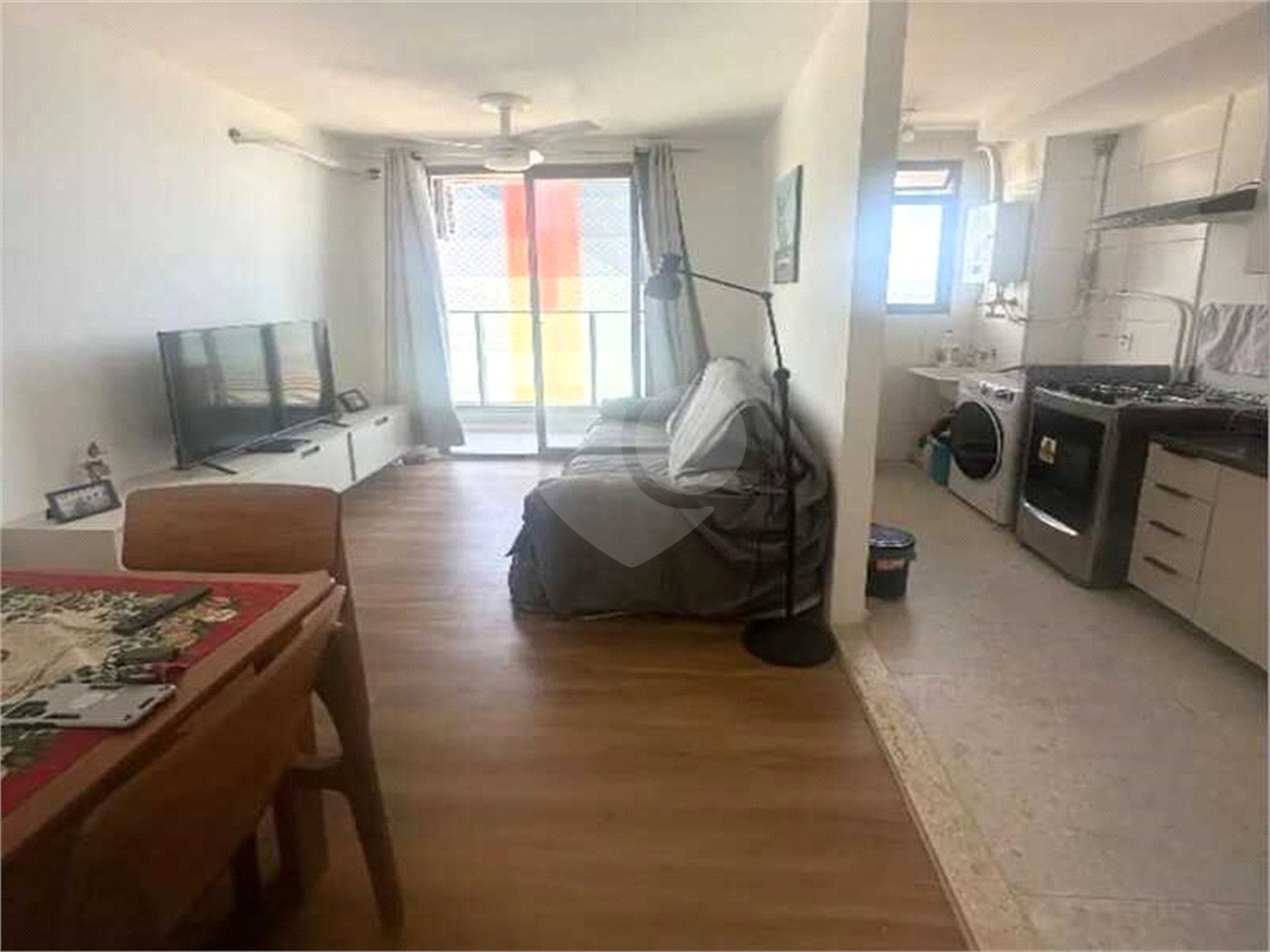 Apartamento à venda com 2 quartos, sendo 1 suíte,  em Santo Cristo, Rio de Janeiro, RJ