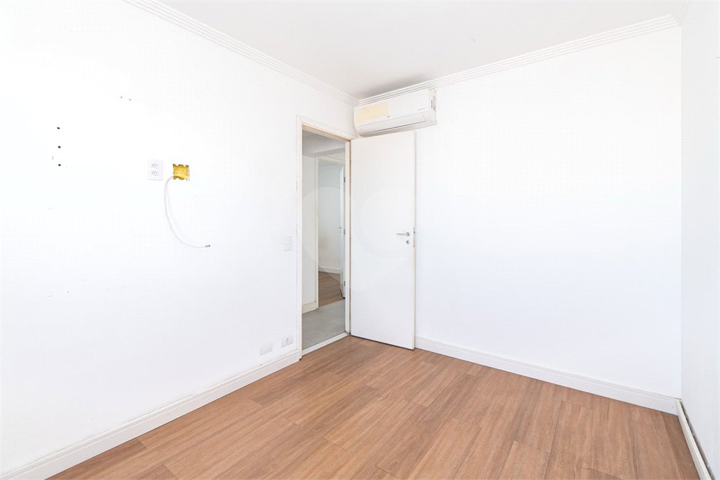 Apartamento à venda com 3 quartos, sendo 1 suíte,  em Alto da Mooca, São Paulo, SP