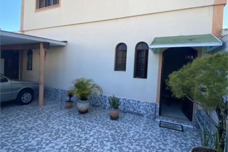 Casa Residencial à venda, Vila Valença, São Vicente - CA0332.