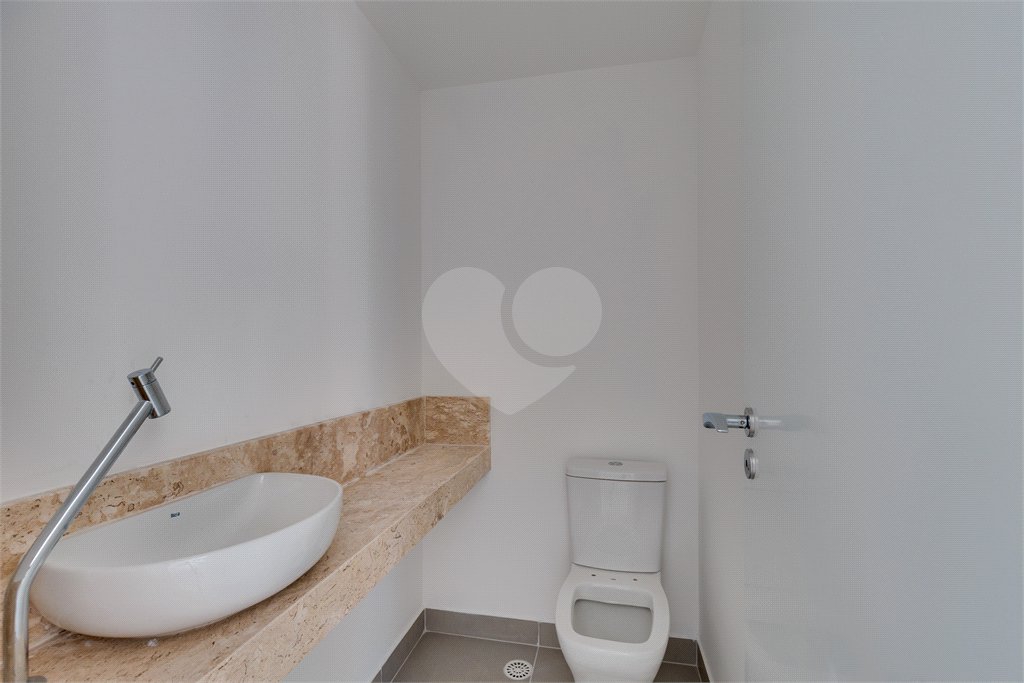 Apartamento à venda com 4 quartos, sendo 3 suítes,  em Brooklin, São Paulo, SP