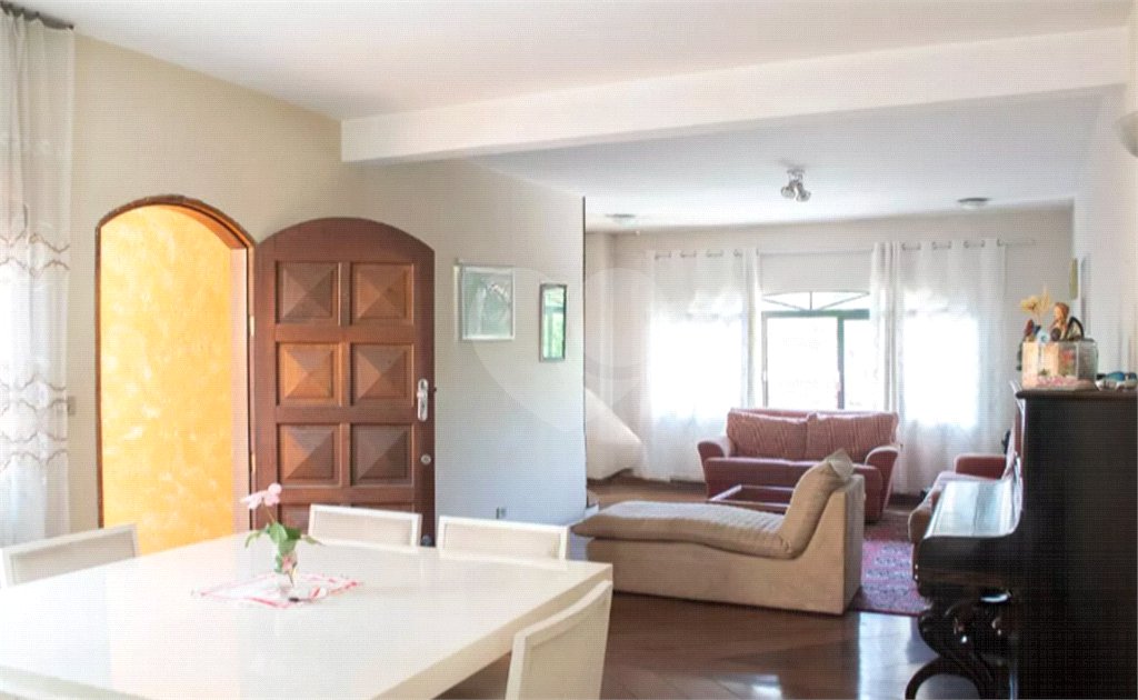 Casa de Vila à venda com 3 suítes em Santana, São Paulo, SP