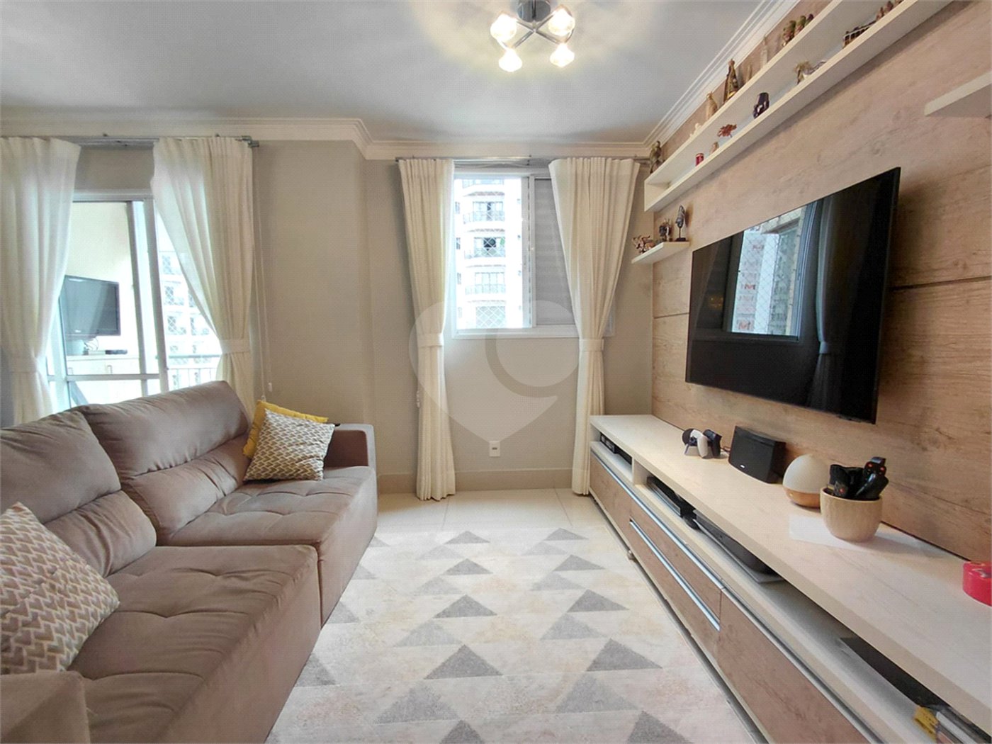 Apartamento à venda com 2 quartos, sendo 1 suíte, em Vila Romana, São Paulo, SP
