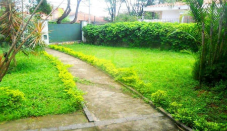 Casa Térrea à venda com 5 quartos, sendo 3 suítes,  em Planalto Paulista, São Paulo, SP