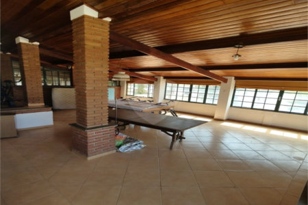 Chácara à venda com 5 quartos, sendo 3 suítes, em Chácaras Fernão Dias, Atibaia, SP