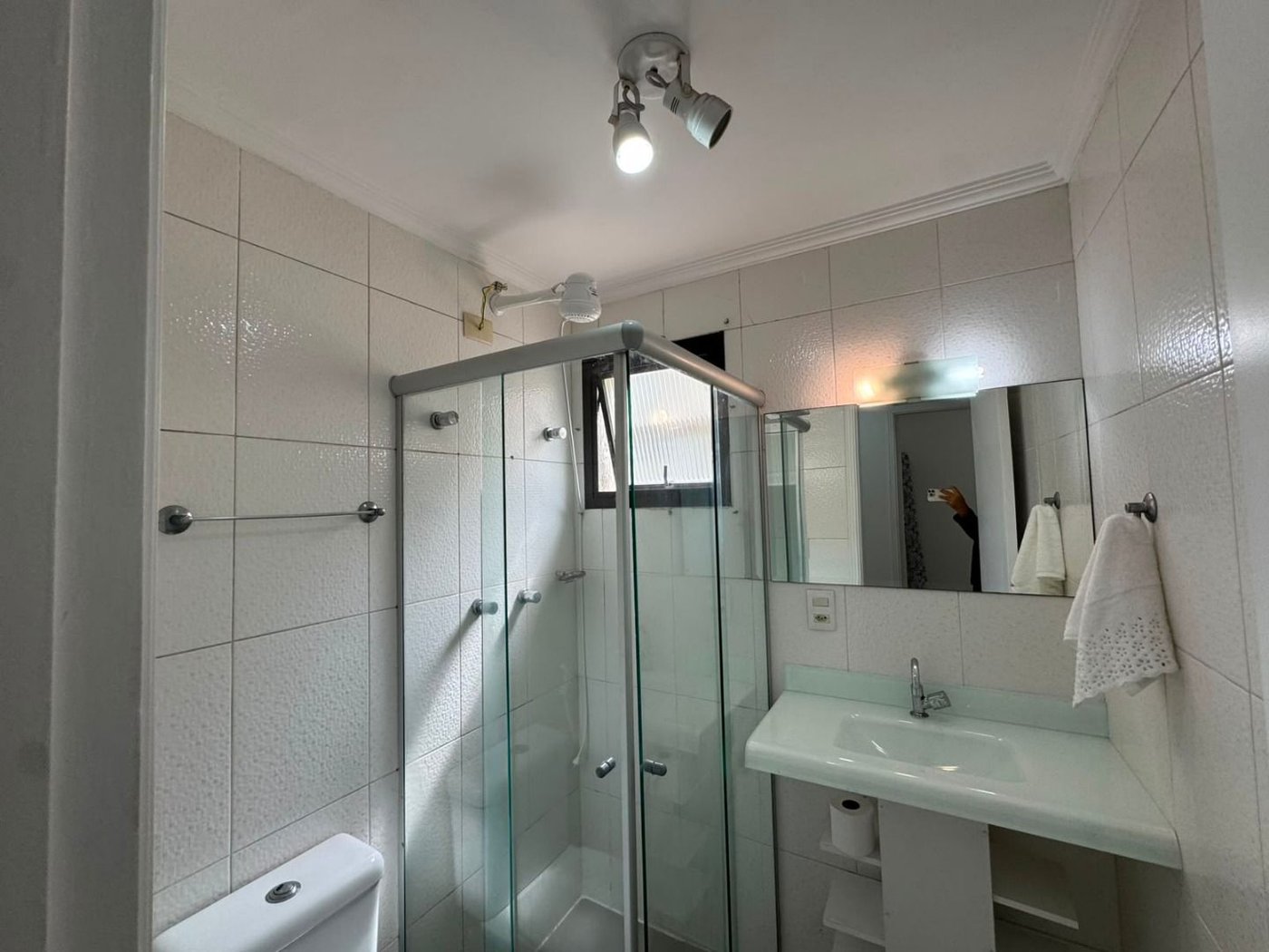 Apartamento com 3 dormitórios para alugar, 80 m² por R$ 4.000,02/mês - Balneário Cidade Atlântica - Guarujá/SP