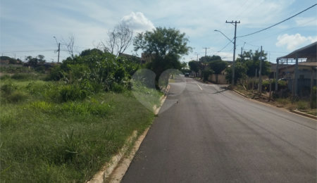 Terreno à venda em Jardim Morumbi, Araraquara, SP