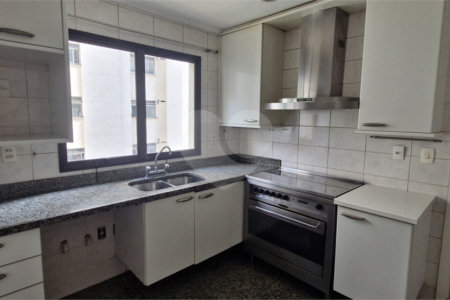 Apartamento à venda com 4 quartos, sendo 3 suítes, em Santa Cecília, São Paulo, SP