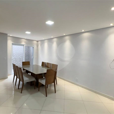 Casa à venda com 3 quartos, sendo 1 suíte,  no condomínio Jardim das Flores, Sorocaba - SP