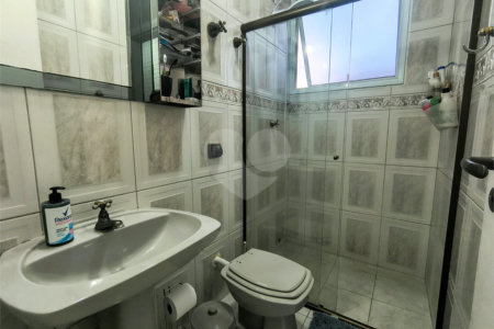 Sobrado à venda com 3 quartos, sendo 1 suíte,  em Jardim Bonfiglioli, São Paulo, SP