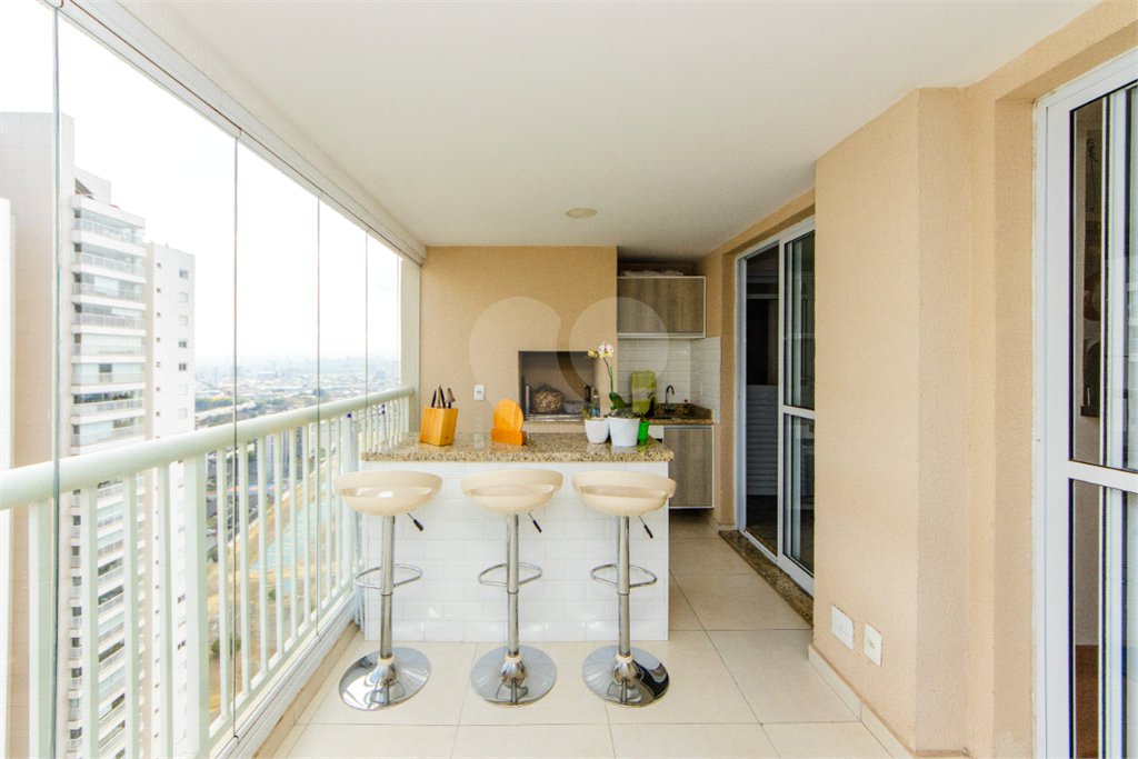 Apartamento à venda com 3 quartos, sendo 2 suítes,  em Tatuapé, São Paulo, SP