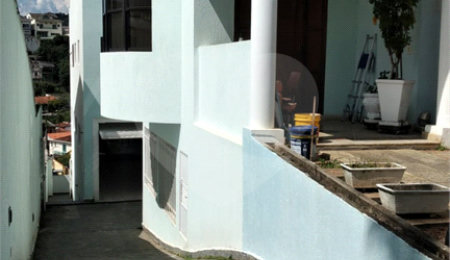 Sobrado à venda com 4 quartos, sendo 2 suítes,  em Horto, São Paulo, SP