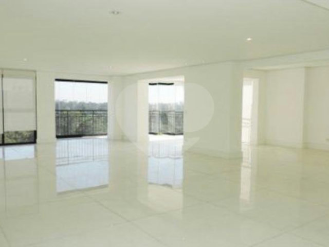 Apartamento à venda com 4 suítes em Jardim Marajoara, São Paulo, SP