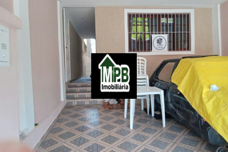 Sobrado à venda com 2 quartos, sendo 1 suíte, em Jardim Altos Do Itavuvu, Sorocaba, SP