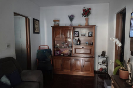 Casa térrea no Jardim Santa Felícia