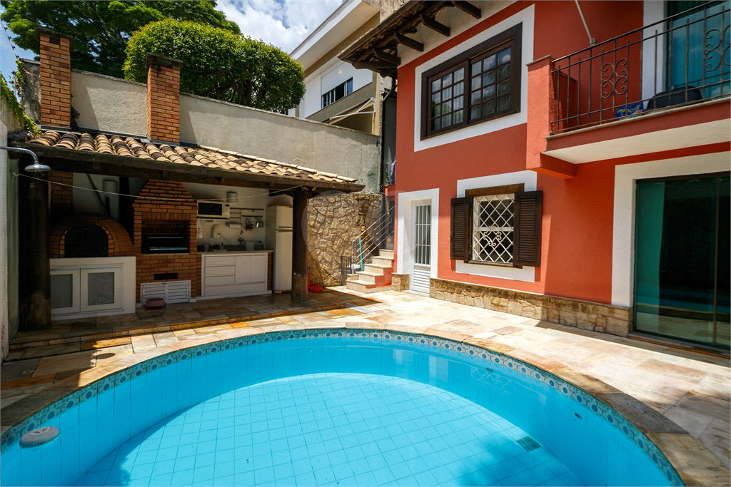 Casa Térrea à venda com 3 quartos, sendo 2 suítes,  em Brooklin Paulista, São Paulo, SP