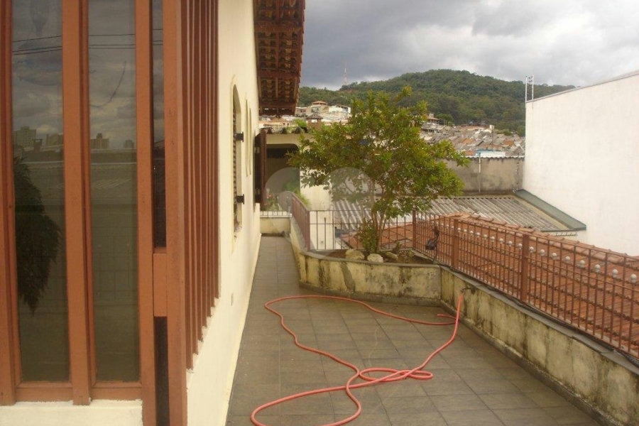 Sobrado à venda com 5 quartos, sendo 2 suítes,  em Jardim Leonor Mendes de Barros, São Paulo, SP
