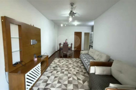 Apartamento à venda com 2 quartos, sendo 1 suíte,  em Laranjeiras, Rio de Janeiro, RJ