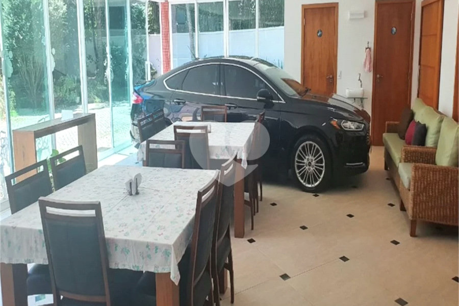 Casa à venda com 3 suítes no condomínio Parque Imperial da Cantareira, Mairiporã - SP
