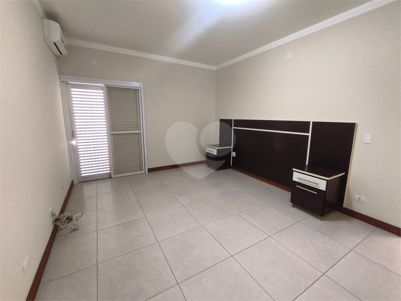 Casa à venda com 5 quartos, sendo 1 suíte,  em Jardim Colombo, Itapetininga, SP
