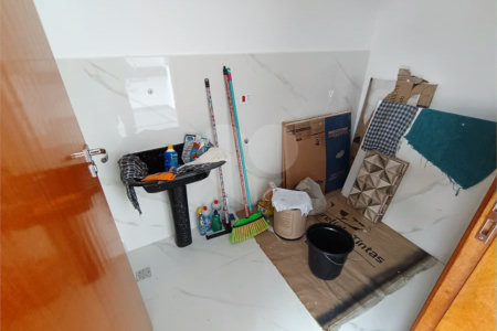 Casa à venda com 3 quartos, sendo 1 suíte, em Loteamento Parque Serras de Atibaia I, Atibaia, SP