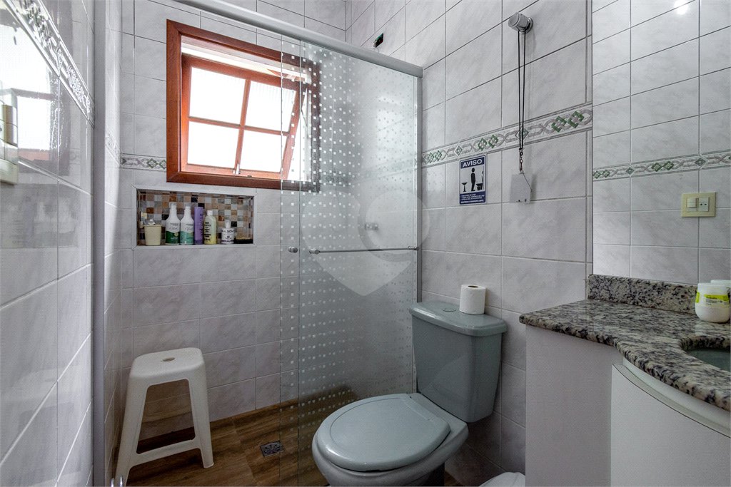 Sobrado à venda com 4 quartos, sendo 3 suítes, em Vila Gustavo, São Paulo, SP