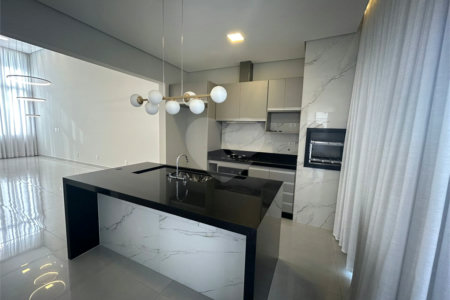 Casa à venda com 3 quartos, sendo 1 suíte,  no condomínio Le France, Sorocaba - SP