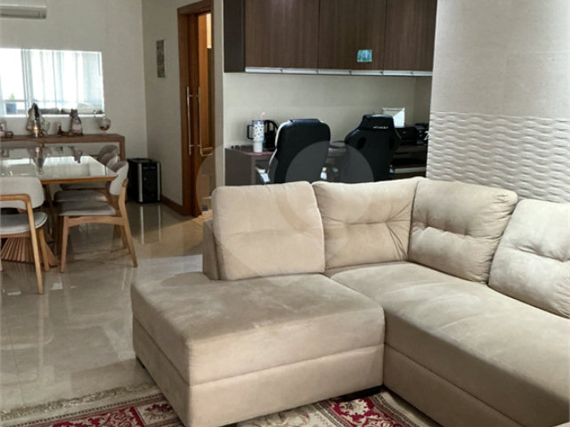 Apartamento à venda com 4 quartos, sendo 1 suíte,  em Tremembé, São Paulo, SP
