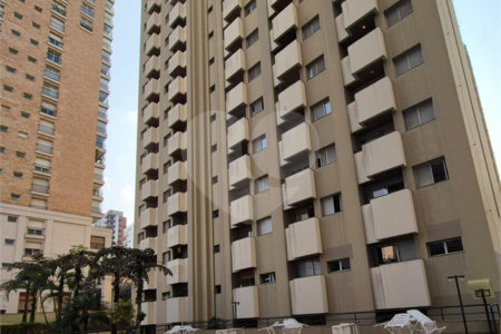 Apartamento à venda com 1 suíte em Vila Uberabinha, São Paulo, SP