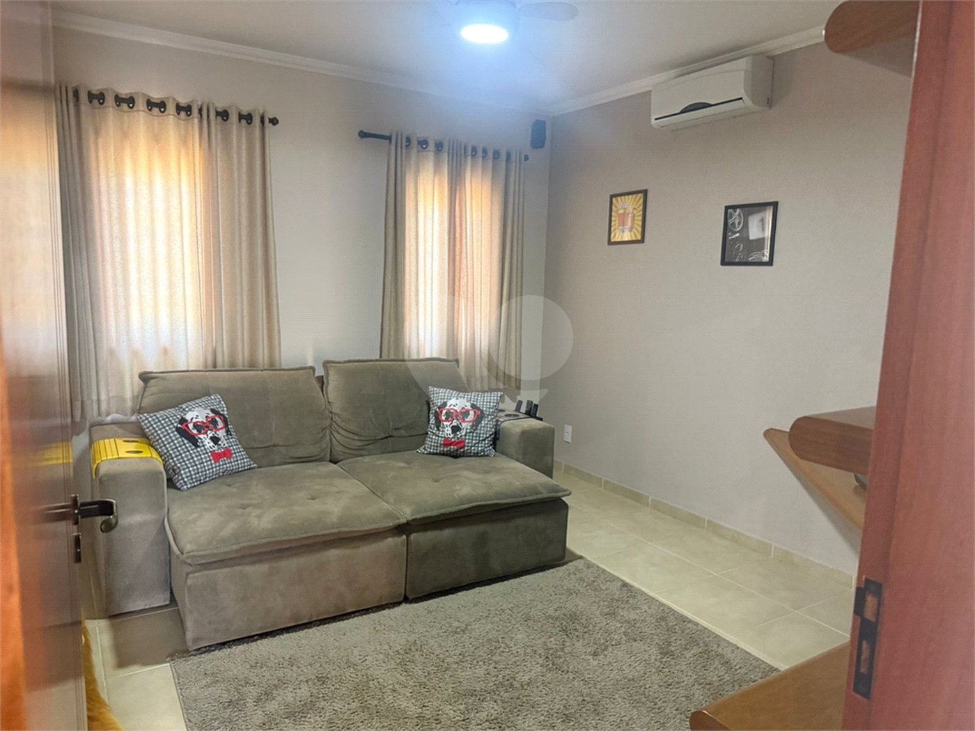 Casa à venda com 3 suítes no condomínio Terras de Mont Serrat, Salto - SP