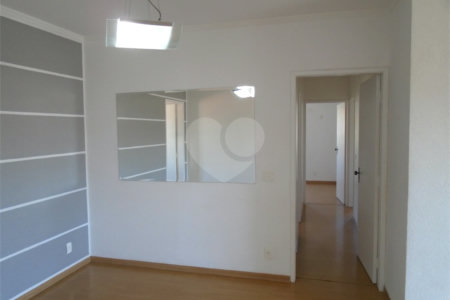 Apartamento à venda com 3 quartos, sendo 1 suíte, em Vila Oliveira, Mogi das Cruzes, SP