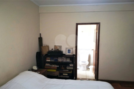 Apartamento à venda com 4 quartos, sendo 1 suíte, em Bosque da Saúde, São Paulo, SP